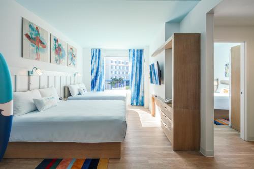 Universals Endless Summer Resort - Surfside Inn and Suites in Orlando, USA
