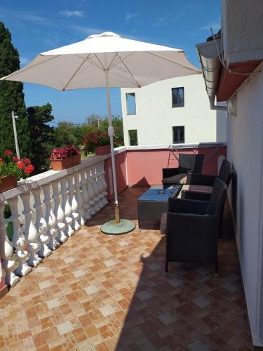  Apartments Chiara in Petrčane