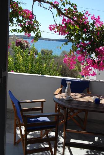 Two-Bedroom Apartment with Sea View image 9