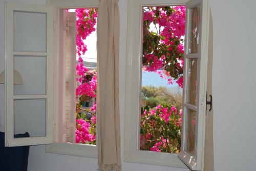 Two-Bedroom Apartment with Sea View image 2