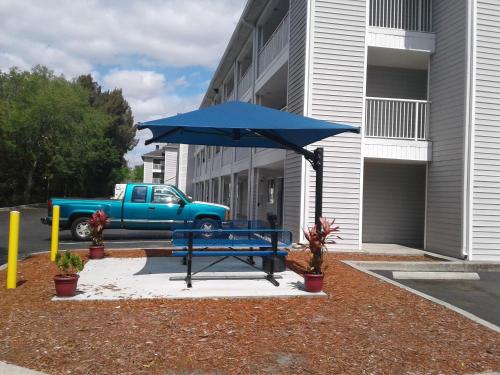 InTown Suites Extended Stay Clearwater FL - main image