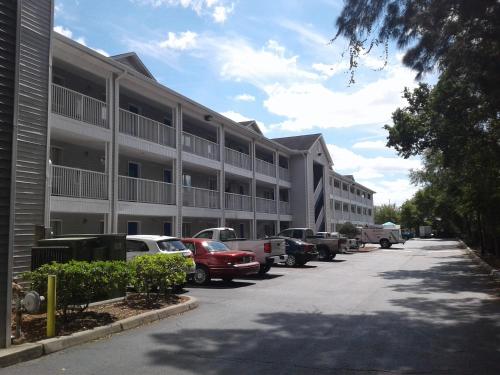 InTown Suites Extended Stay Clearwater FL - image 7