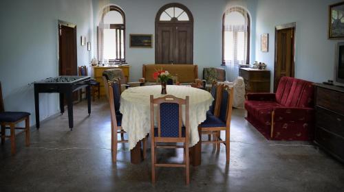 Koplietošanas atpūtas telpa ar TV, Country house Dunjin Konak in Rogljevo