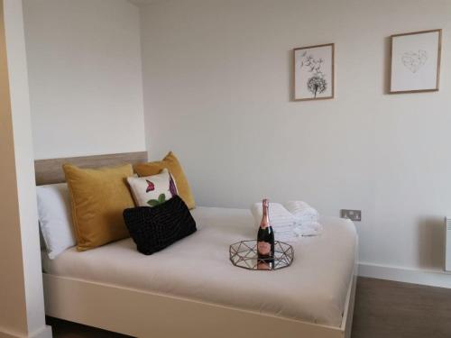 Very Central 2 Mins To Canals 17th Floor City View - Studio Apartment, , West Midlands
