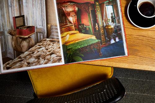 206756307 Fairlane Hotel Nashville, by Oliver