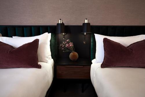 206756835 Fairlane Hotel Nashville, by Oliver