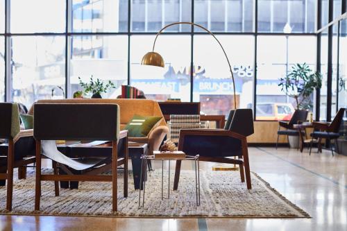 206757936 Fairlane Hotel Nashville, by Oliver