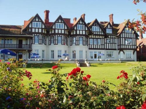 . Sea Marge Hotel