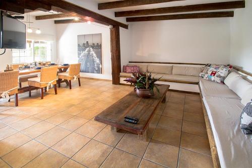 Finca Arbequina in Pareda