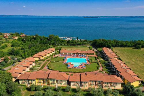  Montecolo Resort D8, Pension in Manerba del Garda