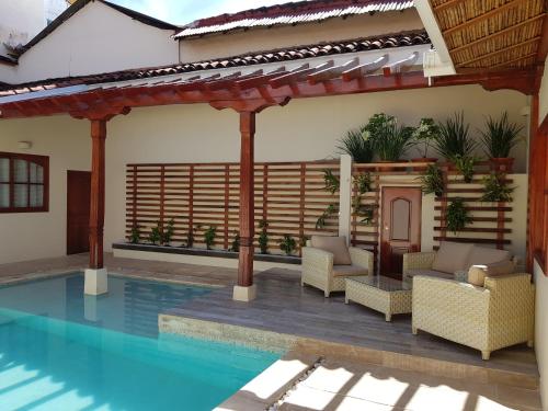 206775759 Hotel la Perla Leon