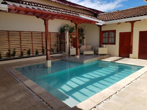 206775763 Hotel la Perla Leon