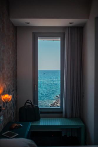 Nautilus Hotel - image 11