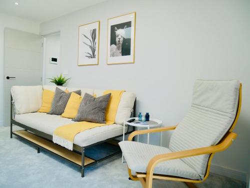 Stunning Sea View Apartment Near the Beach, Bournemouth & Poole