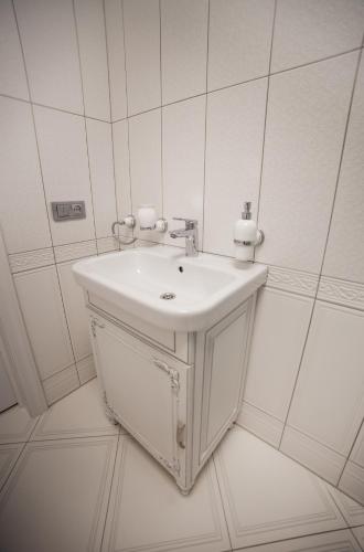 Апартаменты LUXURY LAVANDER - image 4