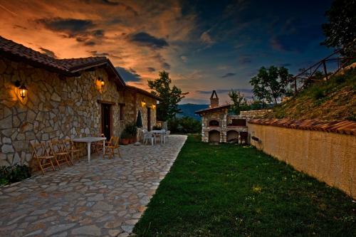 Cesoni View in Casaprota
