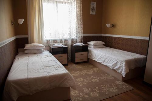 Jazz Hotel - image 8