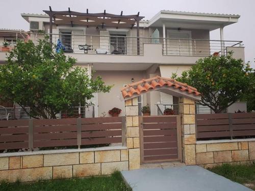 Paschali apartment with 1 bedroom in Ammoudia in Ammoudia