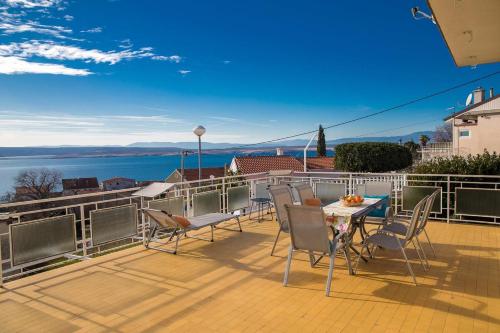 Apartments with a parking space Dramalj Crikvenica - 17643 Dramalj