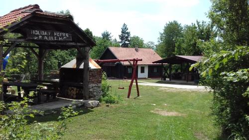  Family friendly house with a parking space Catrnja, Plitvice - 17664 in Rakovica