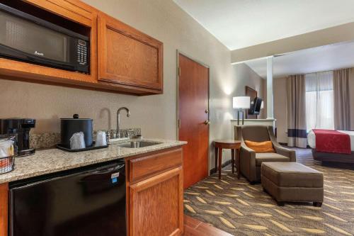 Comfort Suites Rolla