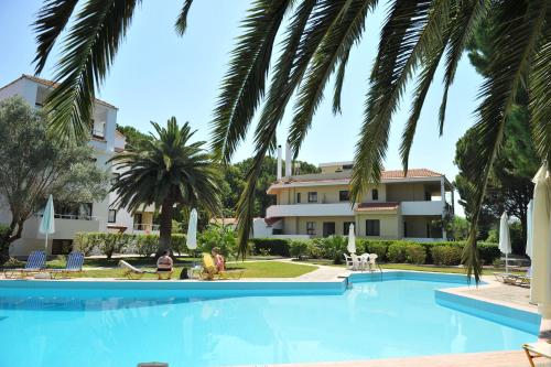Niki Hotel Apartments - image 8