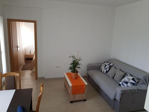 Apartments Tri Mora