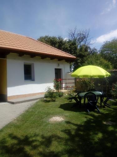  Studio Bedők, Pension in Isztimér bei Jásd