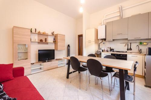  Emil's House, Spazioso appartamento con 3 camere, Pension in Bologna