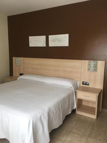 Double or Twin Room image 2