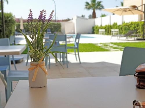 Travini Hotel Residence - image 11