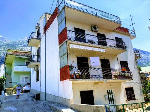  Apartments Drago in Makarska