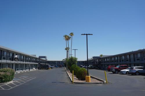 SureStay Hotel by Best Western Phoenix Airport