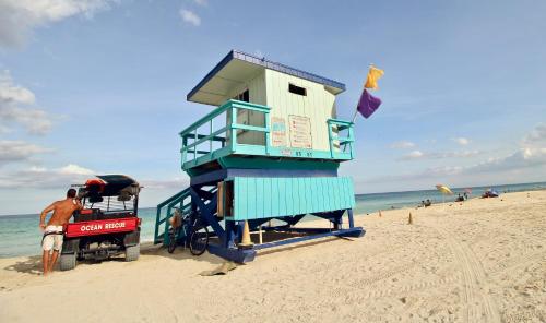 Beach Front Studio Miami Beach - image 6