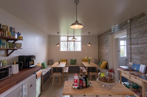 Skyrhúsid Guest House - image 6