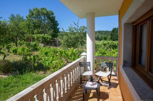 Villa con piscina en Pantòn Ribeira Sacra Galicia Ideal para familias