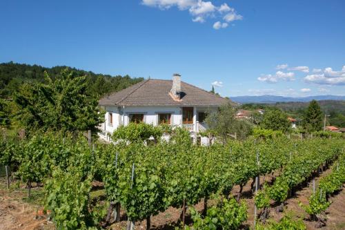 Villa con piscina en Pantòn Ribeira Sacra Galicia Ideal para familias