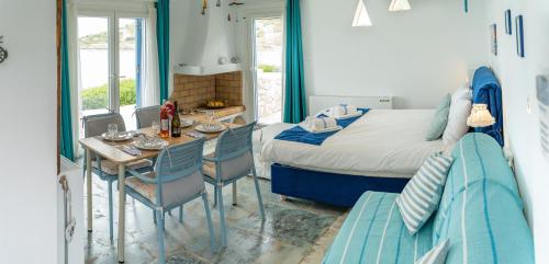 Seafront Villa Polyxene