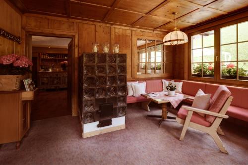 Berghotel Ladinia 5