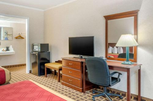 Rodeway Inn Mystic - image 6