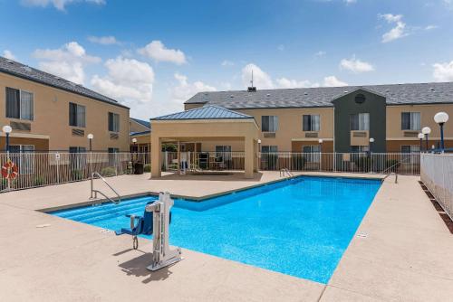 Quality Inn Near Grand Canyon - image 8