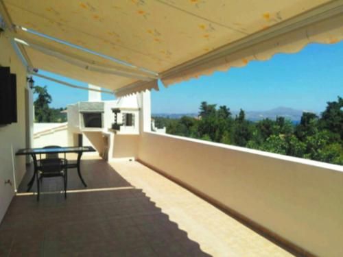  Traditional apartment with view in Douliana Vamos, Pension in Dhoulianá