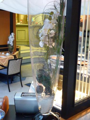 Avenue Hotel - image 3