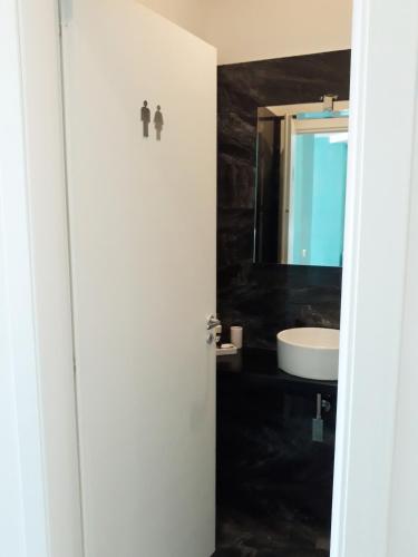 Tiffany's Lifestyle Suites - image 6
