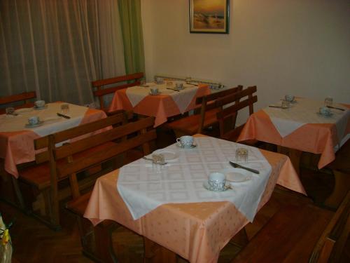 Restaurant, Guesthouse ROBI in Međugorje