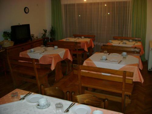 Restaurant, Guesthouse ROBI in Međugorje