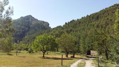 VILLA GABRIEL, villa entière en pleine nature, wifi