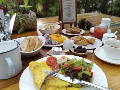 A Hotelcom Hillock Villa Bed And Breakfast Kalaw - 