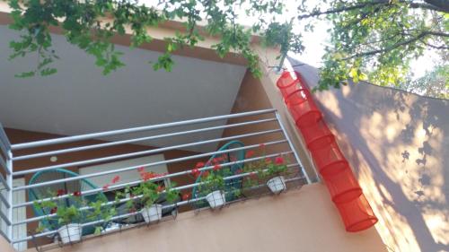  Ruža Apartment in Sreser