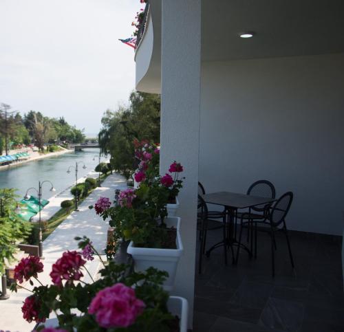 Seasons Hotel in Struga